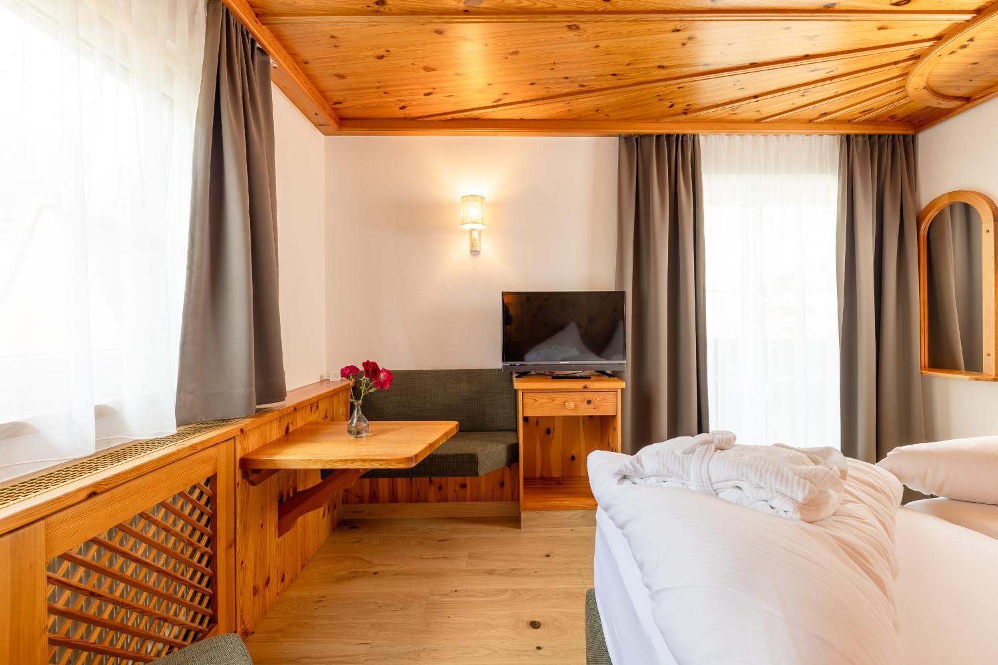 Hotel Berghof Neustift im Stubaital Eksteriør bilde