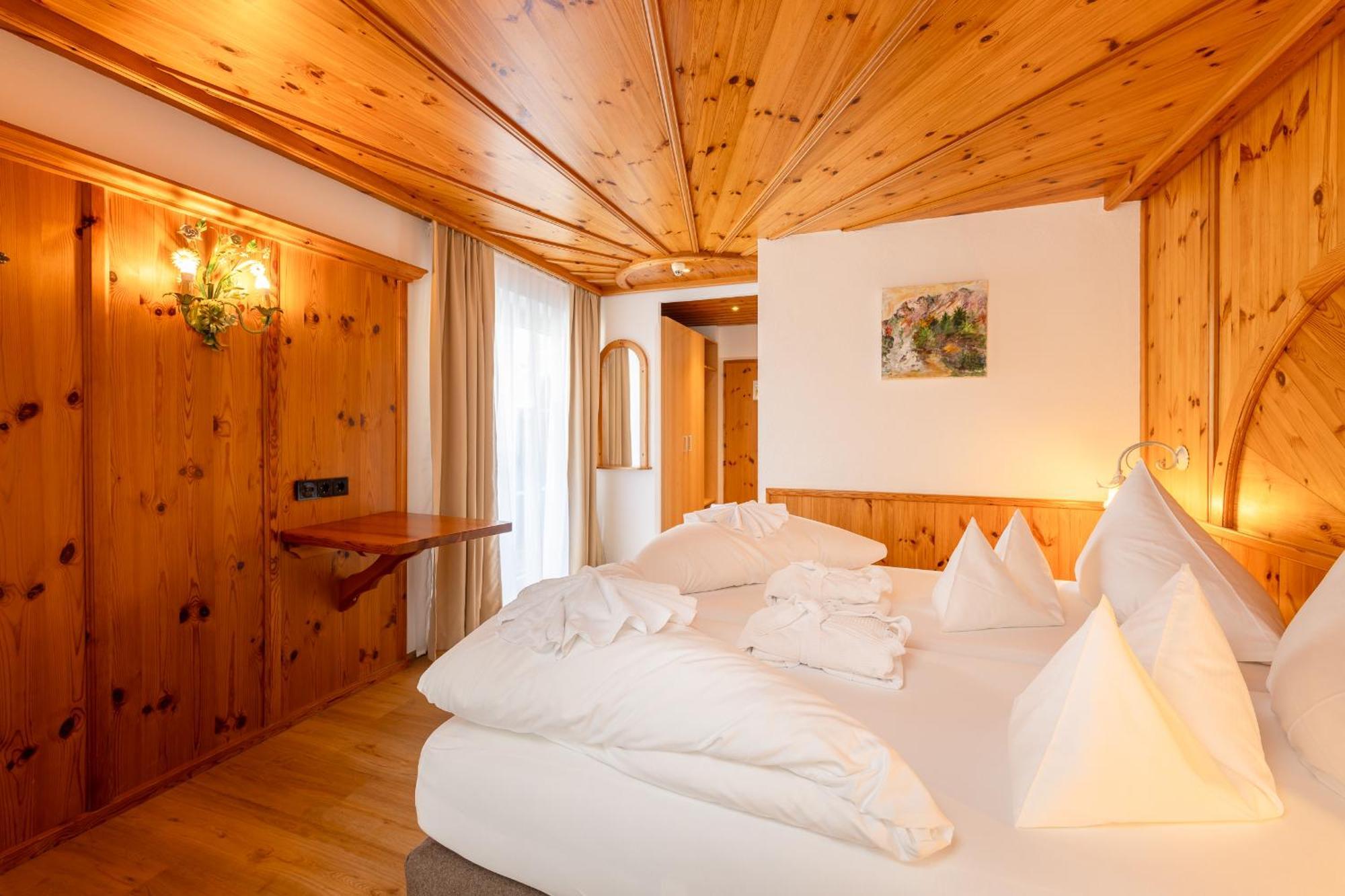 Hotel Berghof Neustift im Stubaital Eksteriør bilde